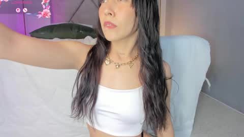 Alanna Jonnes online show from April 29, 5:30 pm