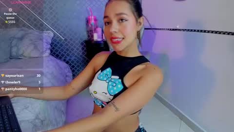 Snapshot of aleja_bloom chatting on September 13, 12:46 pm aleja_bloom online show from September 13, 12:46 pm
