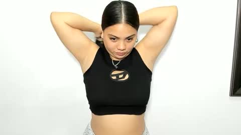 alejandra_evanss online show from February 6, 5:11 am