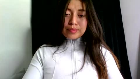 QUEEN OFF MILk  IM BACK  15 NOV online show from July 3, 3:23 am
