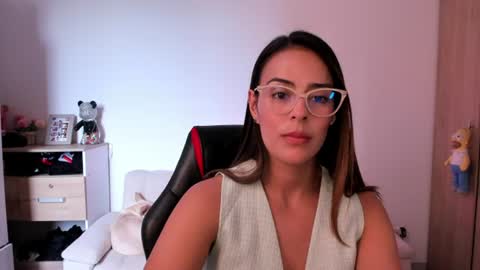 AlessandraMoreli Its my birthday online show from July 12, 8:31 pm