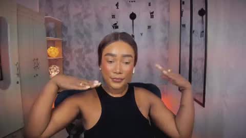 Yy  online show from June 18, 10:36 pm