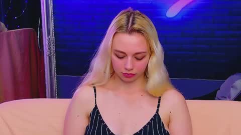 alessiacroft online show from June 12, 5:15 am