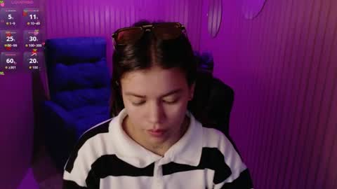 alessiamonroe_ online show from July 30, 9:26 pm