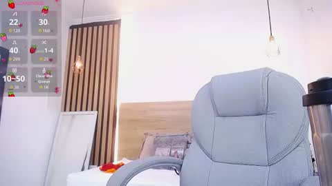 Alexa Forbes online show from July 14, 2:16 am