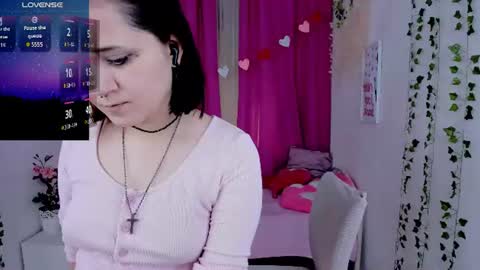 alexa_lexi online show from July 17, 11:58 am
