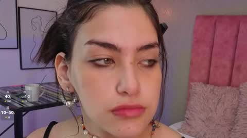 Alexa Thaylor online show from April 28, 3:38 pm