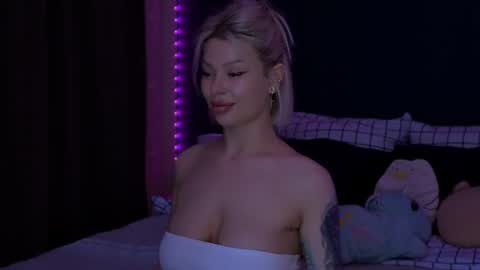 Alexa Mason online show from June 22, 3:22 am