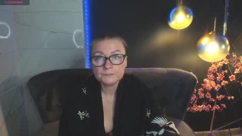 Alexandra online show from December 6, 3:55 pm