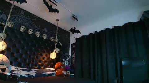 Alex online show from April 28, 7:07 pm