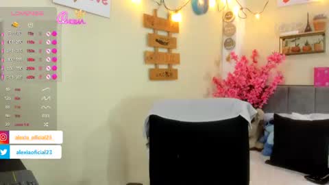alexia_fit23 online show from June 15, 6:57 am