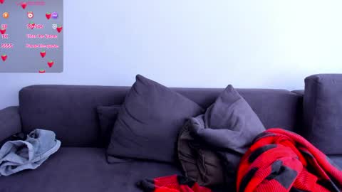 Alexia online show from May 1, 9:07 pm