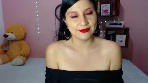 alixia online show from November 28, 12:35 am