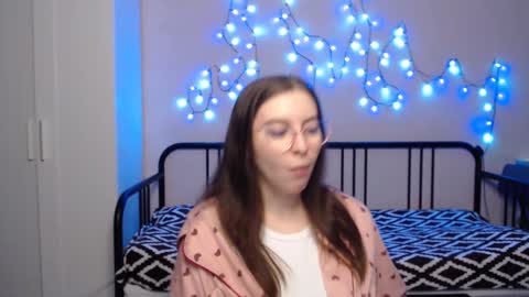 Alice online show from January 16, 7:10 pm