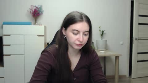 Alice online show from November 5, 3:50 pm