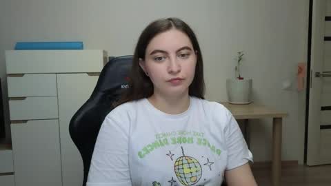 Alice online show from April 29, 4:20 pm