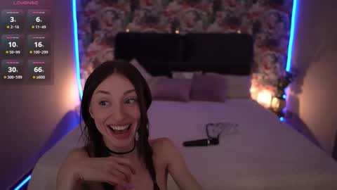 Alice online show from November 20, 3:35 pm