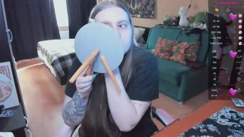 Alice 3 online show from April 22, 12:24 pm