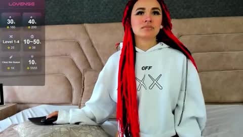 alice foxred online show from December 2, 3:25 pm