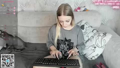 alice_halle online show from February 12, 7:26 pm