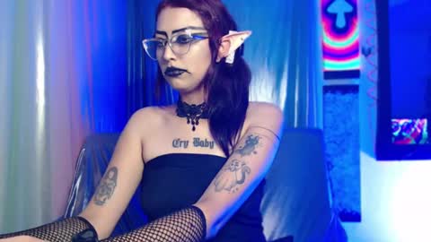      online show from March 5, 7:28 pm