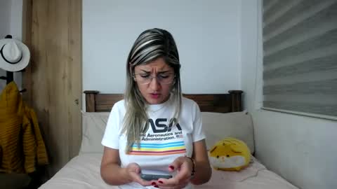 Snapshot of alice_shy29_ chatting on January 18, 1:41 am Alice shy online show from January 18, 1:41 am
