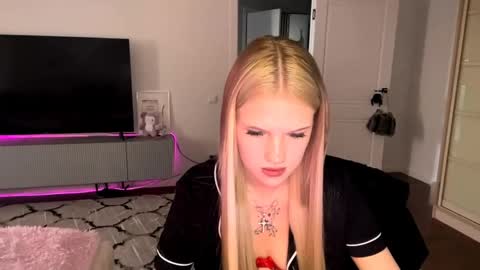 alicedusk online show from April 23, 12:29 pm