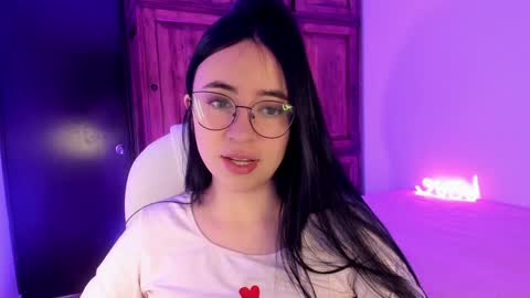 Aliceee  ..   97YP9VWGZHrefnav wishlist lists 1 online show from February 5, 4:37 pm