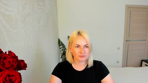 Alicee online show from June 15, 2:17 pm