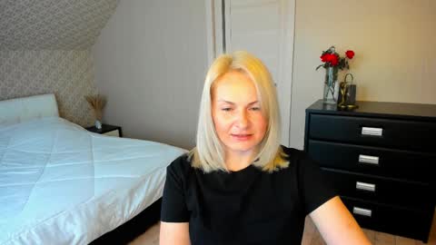 Alicee online show from November 19, 9:09 am