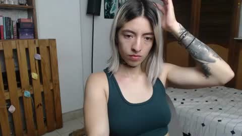 alicee_logan_ online show from July 29, 2:22 am