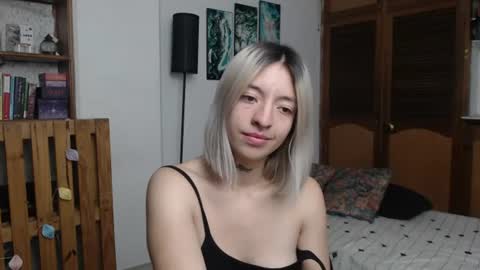 alicee_logan_ online show from July 7, 1:41 am