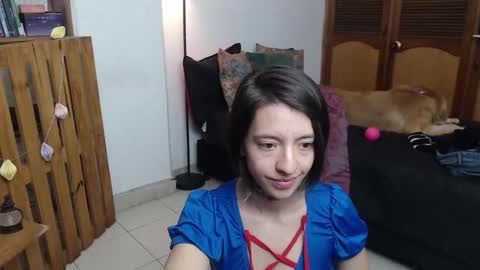 alicee_logan_ online show from February 9, 2:47 am