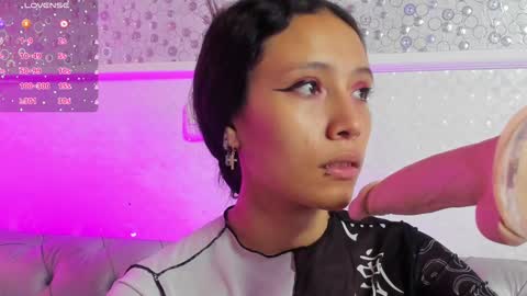 Alice Moon  online show from January 4, 11:54 am