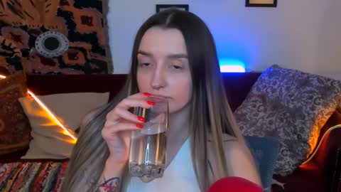 Snapshot of alicelidse chatting on September 26, 2:04 pm Alice online show from September 26, 2:04 pm