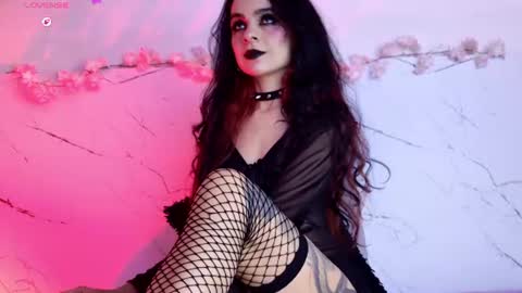 alicenoir_ online show from July 23, 12:34 am