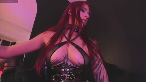 Snapshot of alicepoixxxon chatting on March 9, 11:35 pm ALICE online show from March 9, 11:35 pm