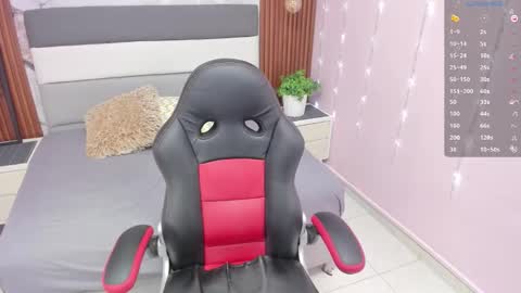          online show from November 15, 7:48 pm