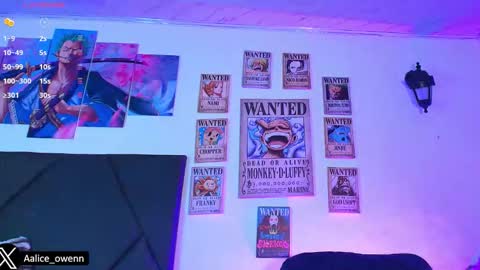 Alice online show from November 8, 9:09 pm