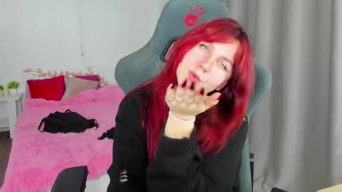 Alice online show from November 10, 6:03 pm