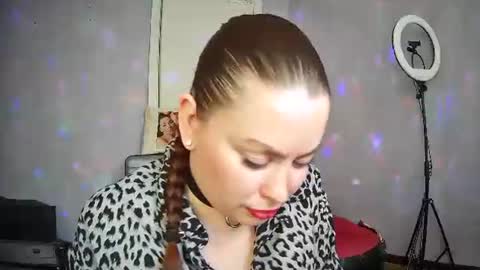 AlicexFresh online show from March 26, 1:13 pm