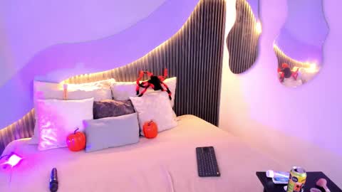 Alice online show from October 27, 4:57 pm