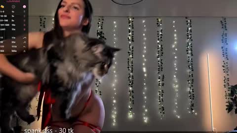 Alicia online show from October 15, 4:31 pm