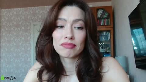 Alicia online show from May 3, 10:29 am