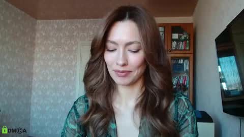 Alicia online show from October 8, 4:50 am