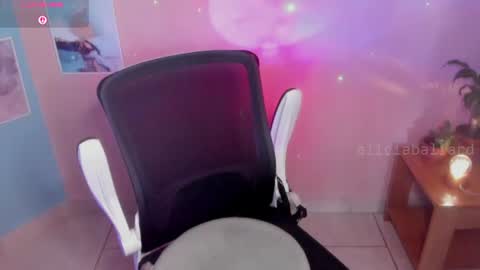 Jennyfer online show from June 25, 9:16 pm