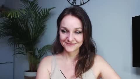 Alicia online show from January 14, 4:18 pm