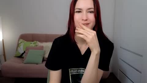 Snapshot of alicianoveli chatting on October 16, 9:23 am alicianoveli online show from October 16, 9:23 am