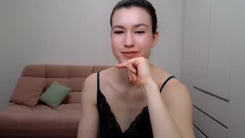 Snapshot of alicianoveli chatting on February 24, 11:41 am alicianoveli online show from February 24, 11:41 am