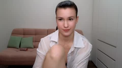 Snapshot of alicianoveli chatting on January 14, 6:49 pm alicianoveli online show from January 14, 6:49 pm